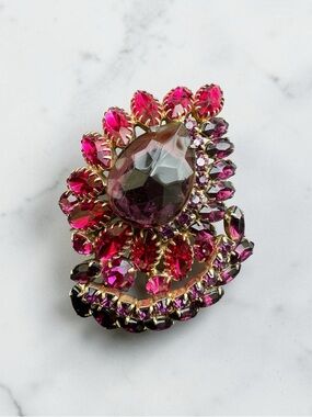 Rare 1950s High-End Fuchsia & Amethyst Statement Brooch (Unsigned)